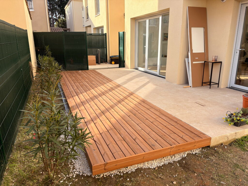 Terrasse en thermo pin